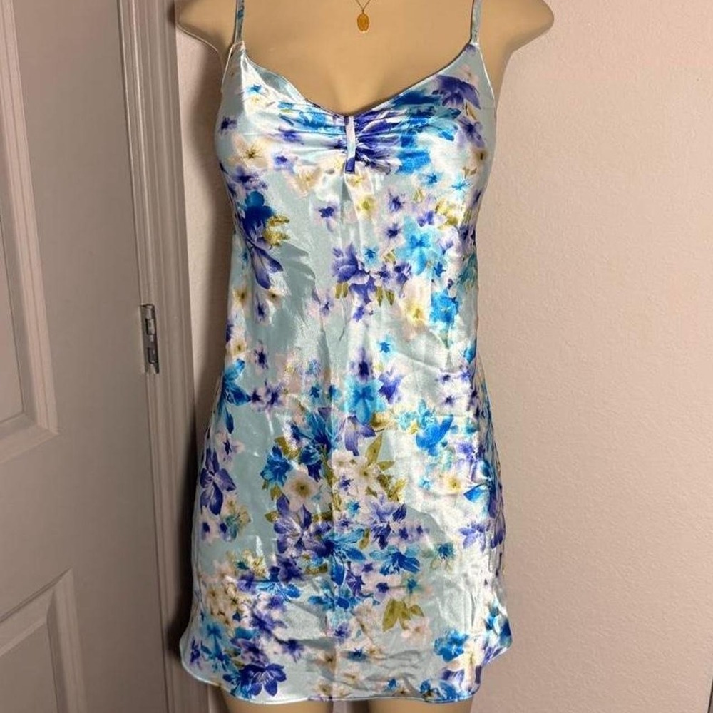 Morgan Taylor blue & white floral slip dress with lace on the side